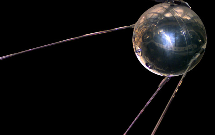 Réplica del Sputnik 1 en el Museo Nacional del Aire y el Espacio de Estados Unidos