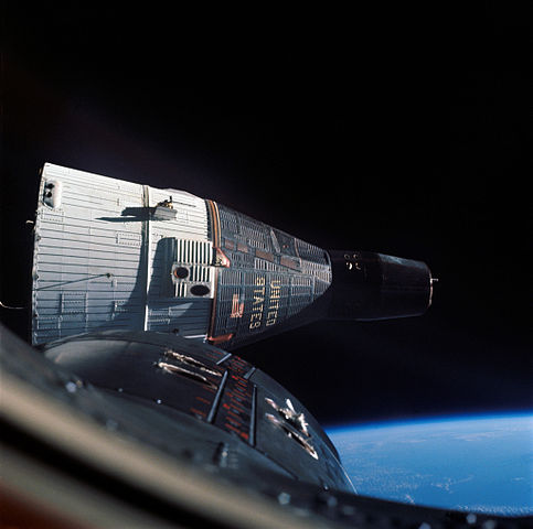 Foto del Gemini 7 en órbita