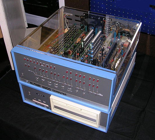 Altair 8800 con unidad de disco