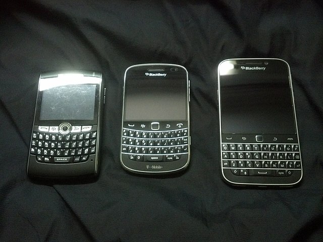 BlackBerry 8820, BlackBerry Bold 9900 y BlackBerry Classic