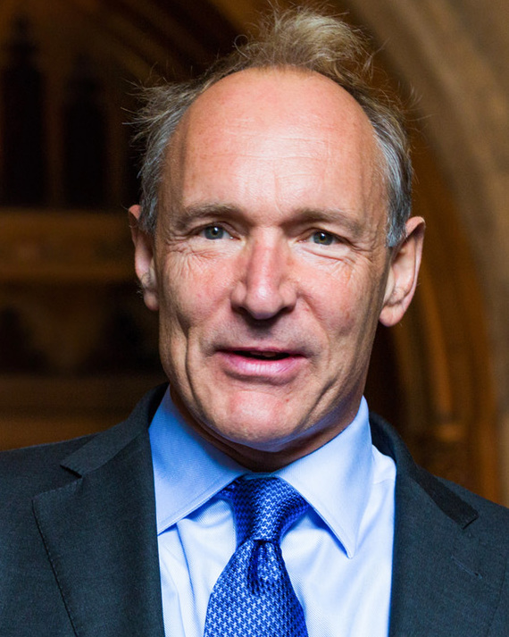 Tim Berners Lee llegando al Guildhall para recibir el estatus de Receptor de las llaves de la City de Londres en 2014